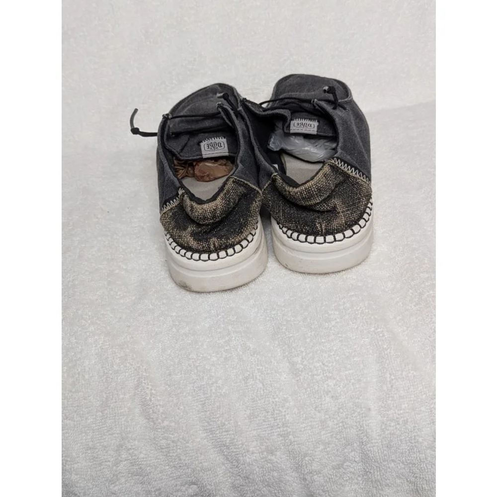 Women's Hey Dude Black Wendy Rise Loafers Size 8 with Beige Accents
